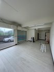 西濱三角窗店面 近埔和國小 西濱三角窗店面 近埔和國小